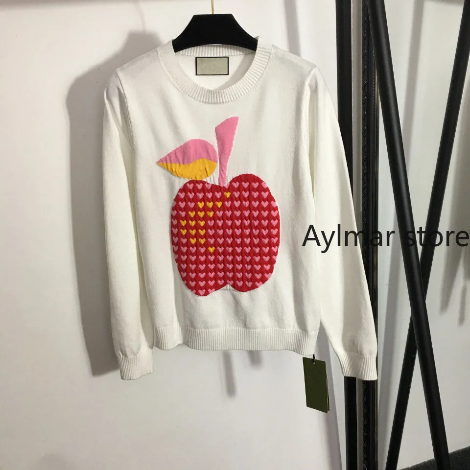 Luxury brand autumn and winter new love apple pattern round neck fashion sweater long sleeve Pullover women's knitted sweater
Luxury brand autumn and winter new love apple pattern round neck fashion sweater long sleeve Pullover women's knitted sweater