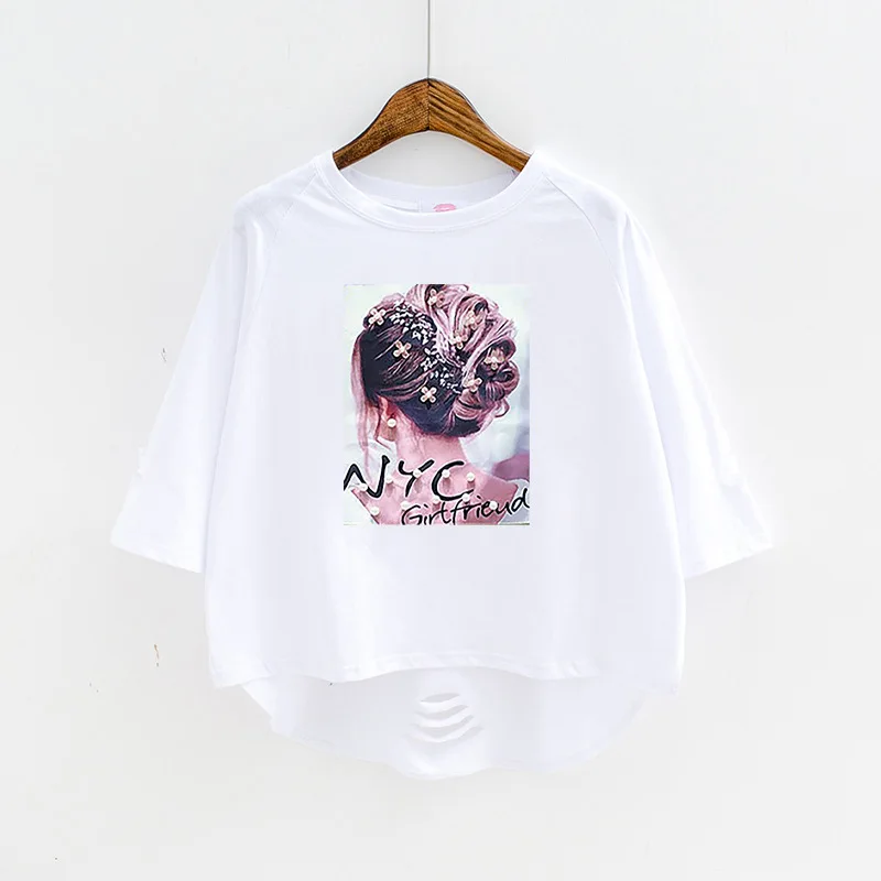 Irregular loose short-sleeved t-shirt women's summer 2021 new short ripped t-shirt cartoon student top White
Irregular loose short-sleeved t-shirt women's summer 2021 new short ripped t-shirt cartoon student top White