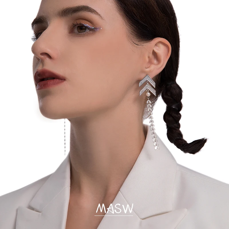 MASW Fashion Women Earrings Popular Style Hot Sale Metal Leaf Silvery Plating High Quality AAA Zircon Drop Earrings For Women
MASW Fashion Women Earrings Popular Style Hot Sale Metal Leaf Silvery Plating High Quality AAA Zircon Drop Earrings For Women