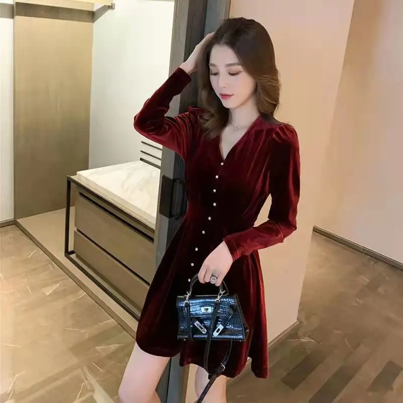 Velvet Dress High-End Temperament Spring And Autumn Fashion Bowknot Slim Slim French Dress Black V-neck Party Dress Платье Осень
Velvet Dress High-End Temperament Spring And Autumn Fashion Bowknot Slim Slim French Dress Black V-neck Party Dress Платье Осень