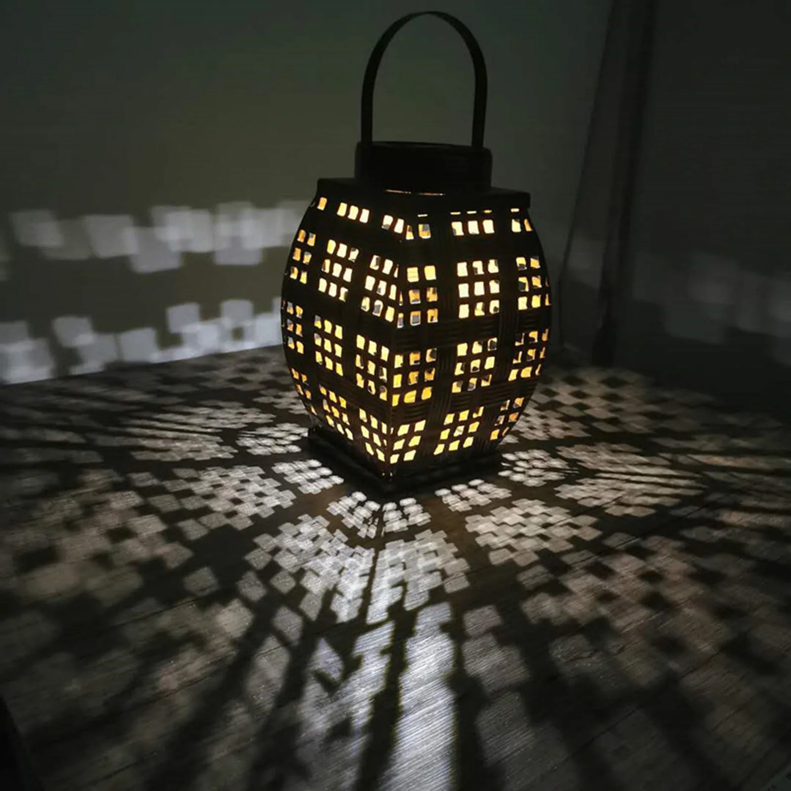 Vintage Iron Solar Lamp Light Waterproof Hollow Automatic Hanging Handle Lamp Garden Decorative Outdoor Lighting
Vintage Iron Solar Lamp Light Waterproof Hollow Automatic Hanging Handle Lamp Garden Decorative Outdoor Lighting