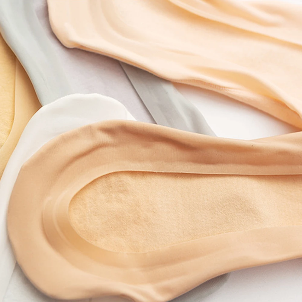 2021 New Ladies Summer Thin Sock Slippers Silicone Antiskid Ice Silk Socks Seamless Invisible Women Boat Socks
2021 New Ladies Summer Thin Sock Slippers Silicone Antiskid Ice Silk Socks Seamless Invisible Women Boat Socks