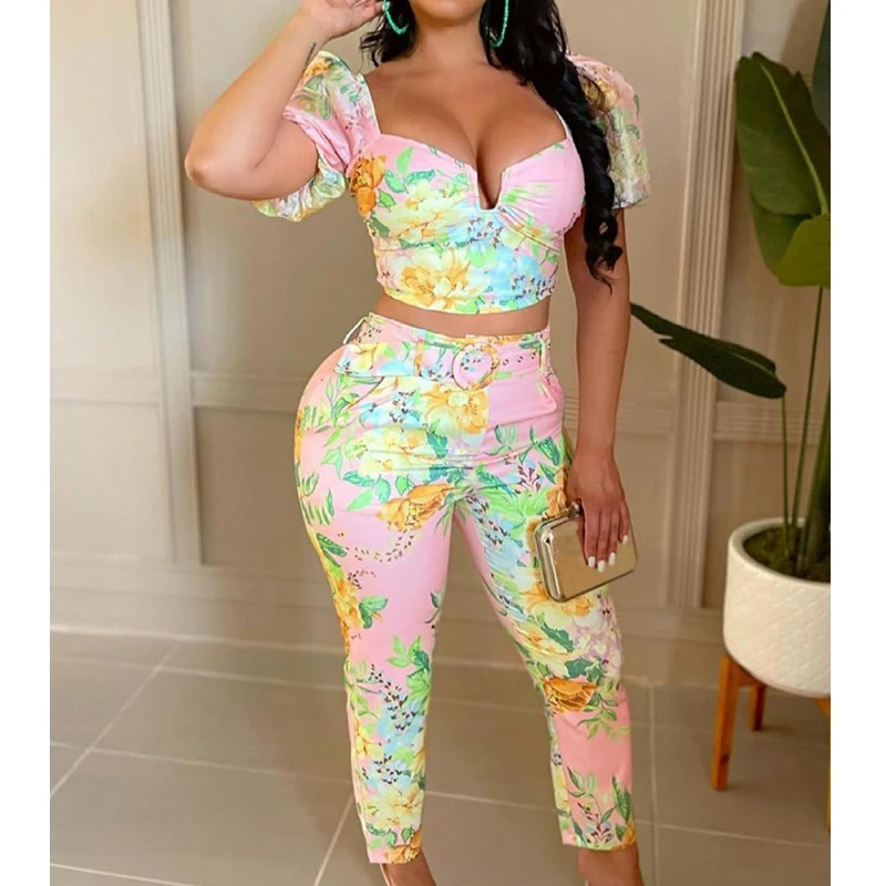 Floral print women's suit with bubble sleeve sexy slim short top and high waist trousers two-piece suit 2021 new fashion casual
Floral print women's suit with bubble sleeve sexy slim short top and high waist trousers two-piece suit 2021 new fashion casual