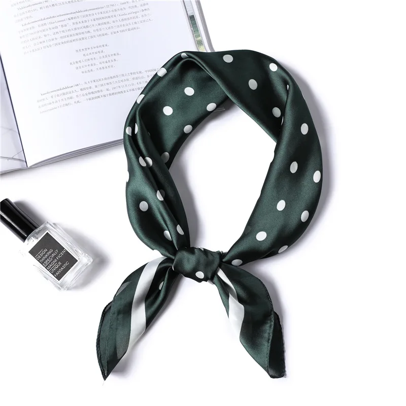 The new silk satin silk scarf fashion wave dot square scarf lady professional scarf autumn and winter scarf to keep warm neck
The new silk satin silk scarf fashion wave dot square scarf lady professional scarf autumn and winter scarf to keep warm neck