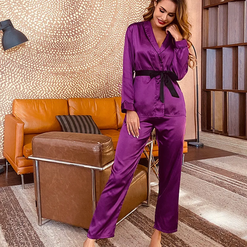 Ladies V-neck Sexy Silk Pajamas Women Spring and Autumn Lapel Tie Two-piece Suit Home Service Long-sleeved Trousers Set
Ladies V-neck Sexy Silk Pajamas Women Spring and Autumn Lapel Tie Two-piece Suit Home Service Long-sleeved Trousers Set