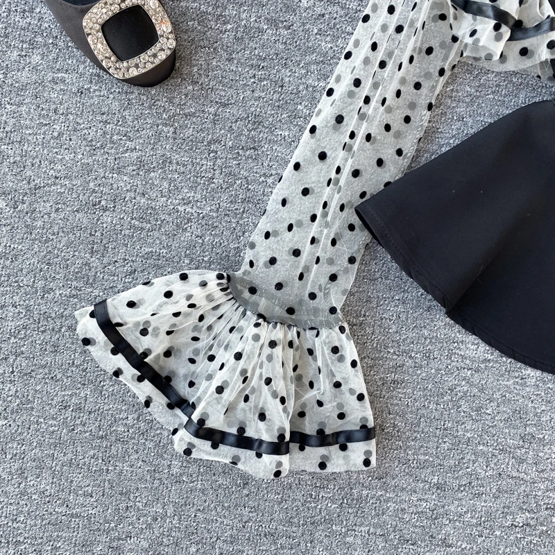 2020 Women's French Vintage Shirt Spring Autumn New Temperament Tops Wave Dot Mesh Patchwork Ruffled Flare Sleeve Shirt Tops
2020 Women's French Vintage Shirt Spring Autumn New Temperament Tops Wave Dot Mesh Patchwork Ruffled Flare Sleeve Shirt Tops