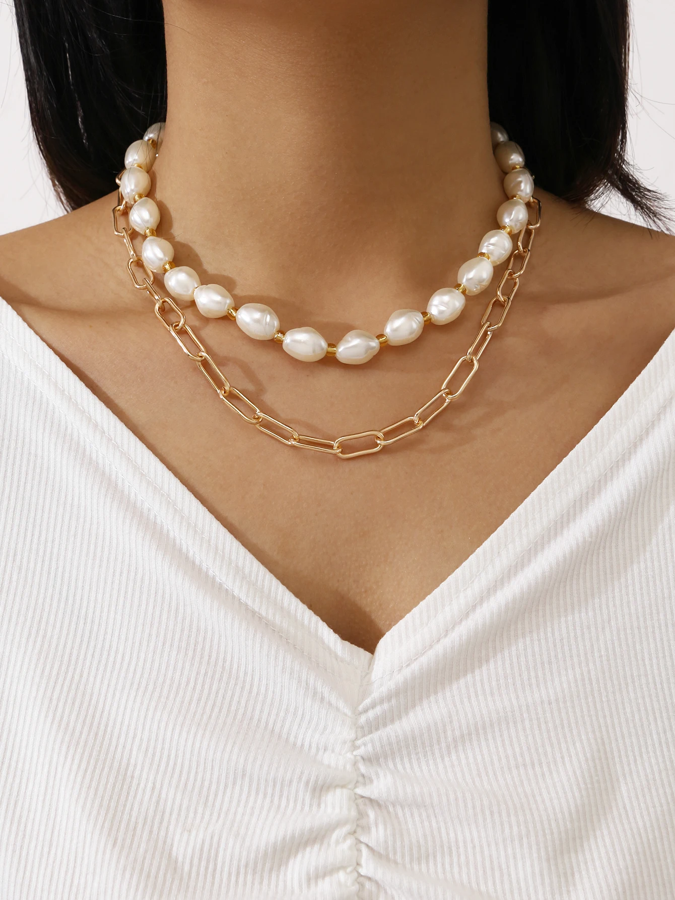 2Pcs Vintage Pearl Necklace Sets for Women Charm Punk Hyperbole Geometric Gold Chain Around the Neck Gift Girls Fashion Jewelry
2Pcs Vintage Pearl Necklace Sets for Women Charm Punk Hyperbole Geometric Gold Chain Around the Neck Gift Girls Fashion Jewelry