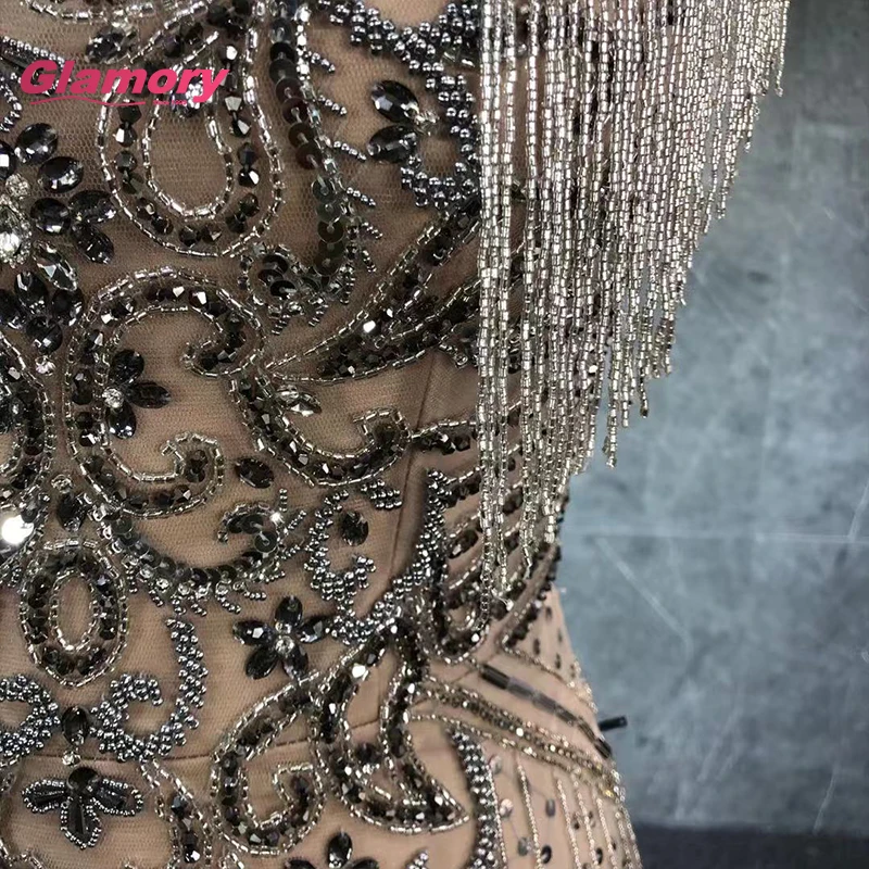 New Arrival 2020 Silver Sexy V Neck Women Party Luxury Crystal Tassel Prom Mermaid Evening Dress Formal Gowns
New Arrival 2020 Silver Sexy V Neck Women Party Luxury Crystal Tassel Prom Mermaid Evening Dress Formal Gowns