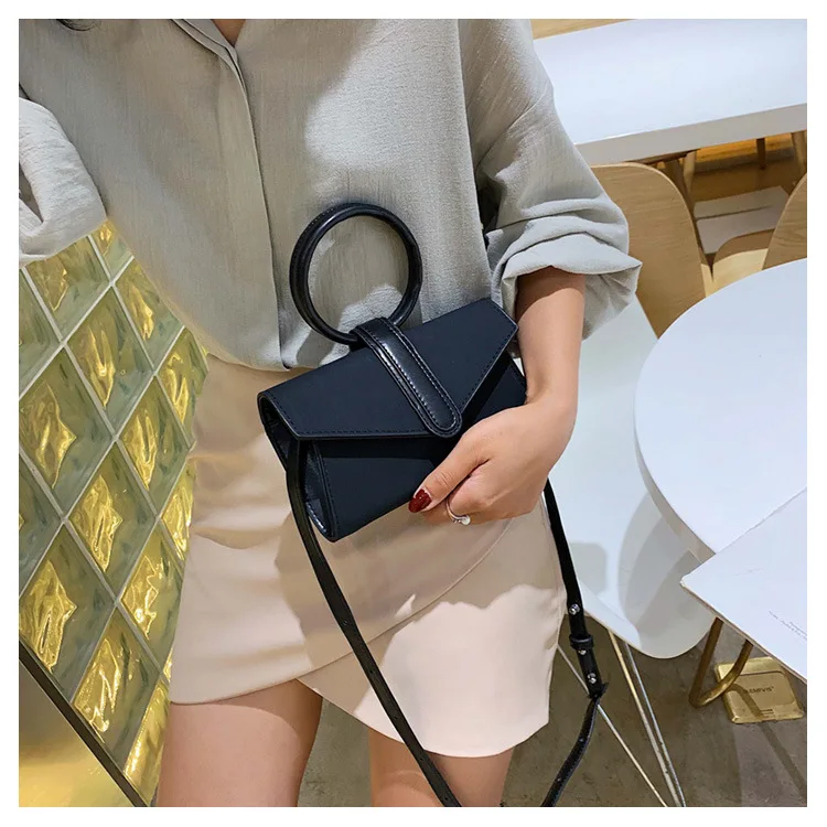2019 new Chaohan version 100 single shoulder slant bag frosting fashion handbag
2019 new Chaohan version 100 single shoulder slant bag frosting fashion handbag