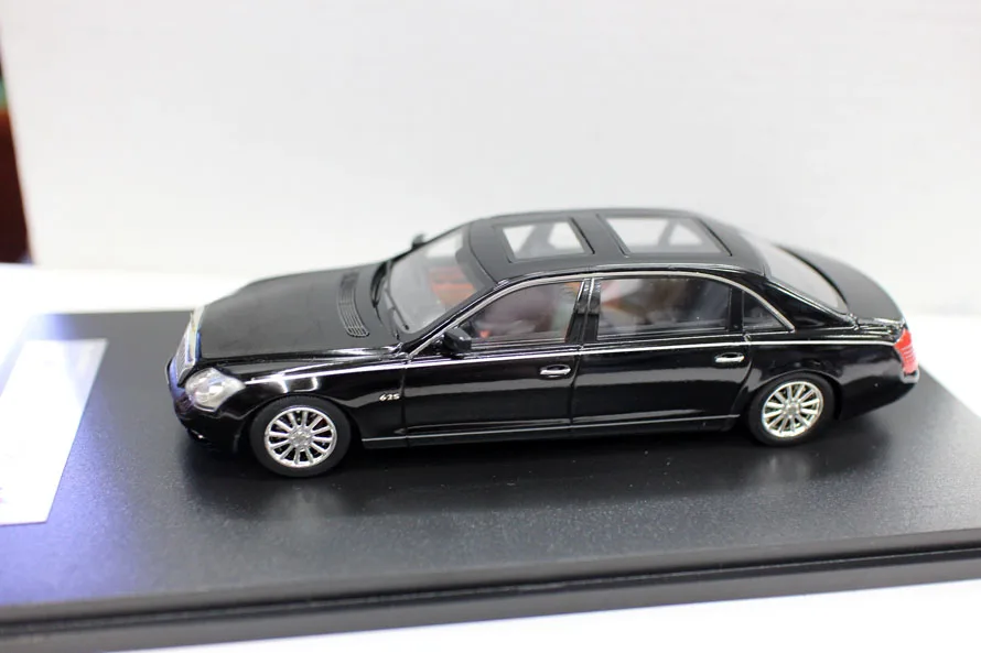 1/43 BENZ 62S Diecast Collection of Die-casting Simulation Alloy Model Car Children Toys
1/43 BENZ 62S Diecast Collection of Die-casting Simulation Alloy Model Car Children Toys