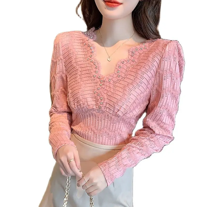 All-match slim top 2021 fall/winter new style diamond lace V-neck hollow knit sweater Fashion women's clothing
All-match slim top 2021 fall/winter new style diamond lace V-neck hollow knit sweater Fashion women's clothing