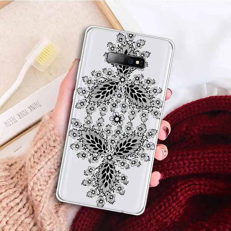 Sexy Lace Mandala Flower Phone Case Transparent For Samsung Galaxy A 71 21s S note 8 9 10 plus 20 ultra 
Sexy Lace Mandala Flower Phone Case Transparent For Samsung Galaxy A 71 21s S note 8 9 10 plus 20 ultra