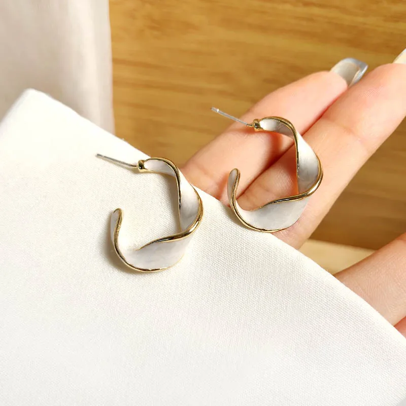 S925 silver needle twisted ear studs. INS Trendy Fashion Earrings Earrings
S925 silver needle twisted ear studs. INS Trendy Fashion Earrings Earrings