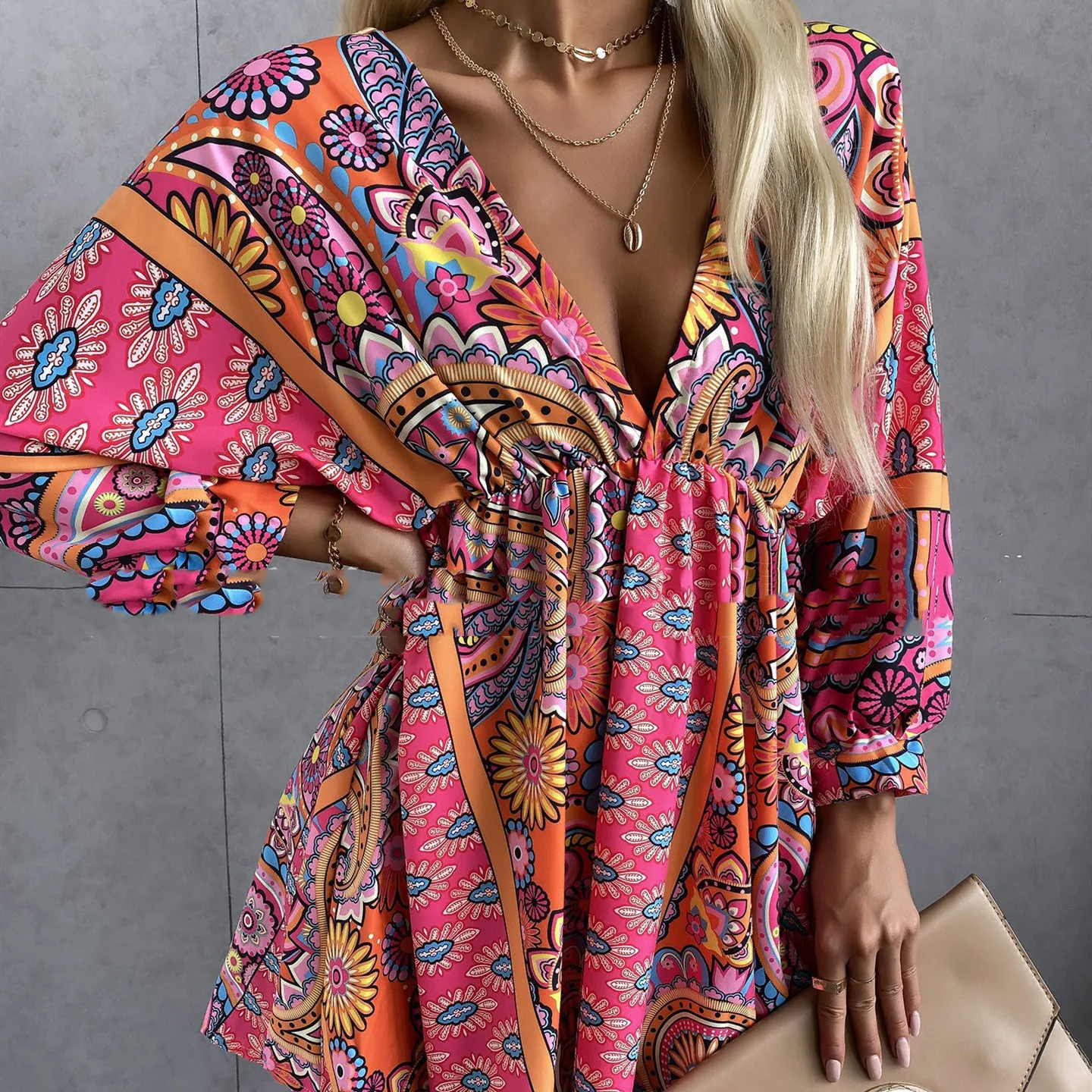 Vintage Punk Boho Floral Bandage Dress Women Sexy V-Neck Batwing Sleeve Mini Dresses 2021Fashion Summer Party Lady Beach Dresses
Vintage Punk Boho Floral Bandage Dress Women Sexy V-Neck Batwing Sleeve Mini Dresses 2021Fashion Summer Party Lady Beach Dresses