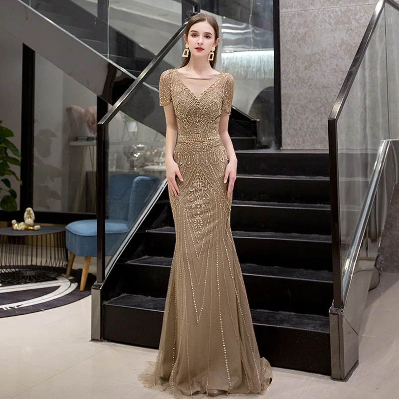 Luxurious Beading Evening Dress 2020 Long Champagne Sheer V Neck Robe De Soiree Drop Shipping Fashion Evening Gown Party Dresses
Luxurious Beading Evening Dress 2020 Long Champagne Sheer V Neck Robe De Soiree Drop Shipping Fashion Evening Gown Party Dresses
