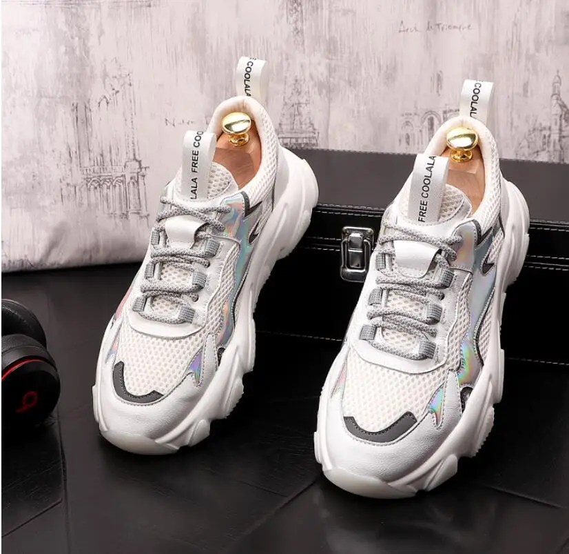 BLACK Casual Men Shoes Platform Sneakers Vintage Male Thick Sole Trainers Running Shoes High Quality Youth Boy Gym Teenagers 
BLACK Casual Men Shoes Platform Sneakers Vintage Male Thick Sole Trainers Running Shoes High Quality Youth Boy Gym Teenagers