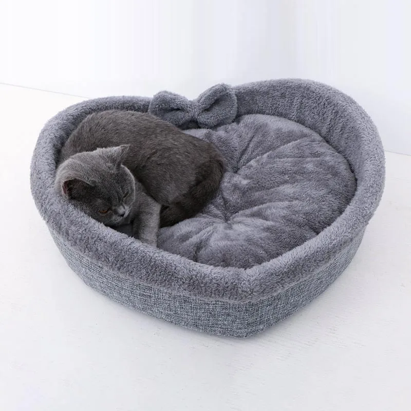 Universal Dog Bed Print Pet Heart-shaped Nest Kennel Super Soft Cotton Velvet Winter Warm Pet Cat Nest Winter Dog Bed Cats Nest
Universal Dog Bed Print Pet Heart-shaped Nest Kennel Super Soft Cotton Velvet Winter Warm Pet Cat Nest Winter Dog Bed Cats Nest