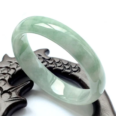 Natural Burmese jadeite 54-64mm light-colored bracelet, elegant princess jewelry, best gift for mother and girlfriend
Natural Burmese jadeite 54-64mm light-colored bracelet, elegant princess jewelry, best gift for mother and girlfriend