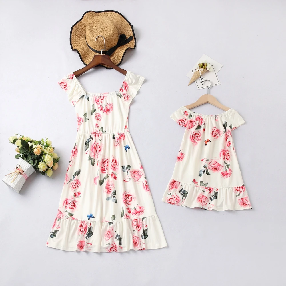 Summer Family Matching Short Dress Flower Printed Ruffles O Neck Dress Clothes Beachwear Girls Dress Outfits
Summer Family Matching Short Dress Flower Printed Ruffles O Neck Dress Clothes Beachwear Girls Dress Outfits