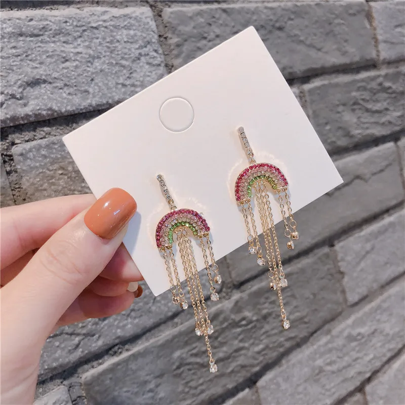 Korean luxurious rainbow Stud Earrings Rhinestone Flash Tassel Temperament Earrings Party Gift Summer Beach Women Jewelry Bijoux
Korean luxurious rainbow Stud Earrings Rhinestone Flash Tassel Temperament Earrings Party Gift Summer Beach Women Jewelry Bijoux