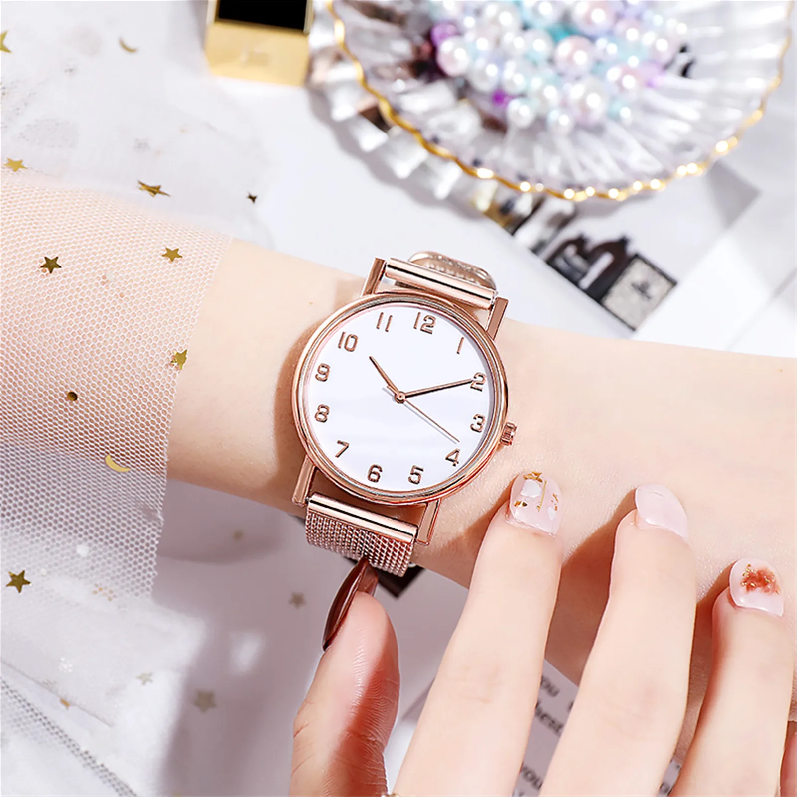 Luxury Women's watches Temperament Minimalist Analog Quartz Watch Stainless Steel Dial Female Ladies Dress Casual Bracele Watch
Luxury Women's watches Temperament Minimalist Analog Quartz Watch Stainless Steel Dial Female Ladies Dress Casual Bracele Watch