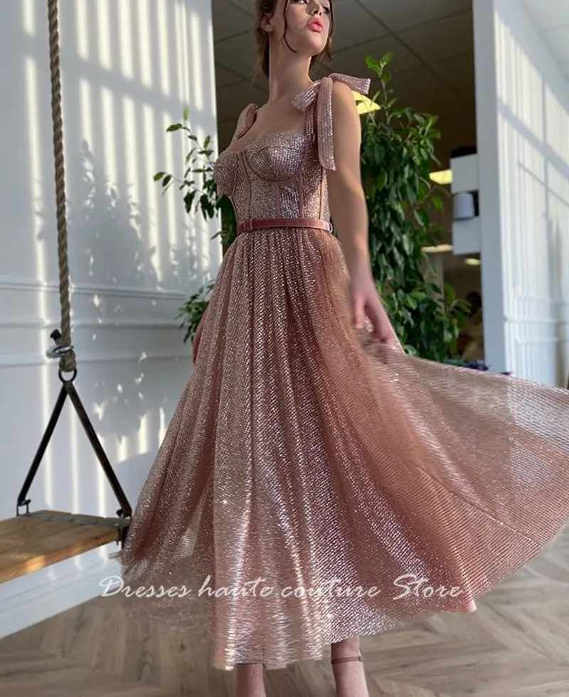 New Fashion Prom Dresses Spaghetti Strap Pageant Gowns Dubai Evening Dresses Saudi Arabic Party Night Vestido De festa
New Fashion Prom Dresses Spaghetti Strap Pageant Gowns Dubai Evening Dresses Saudi Arabic Party Night Vestido De festa