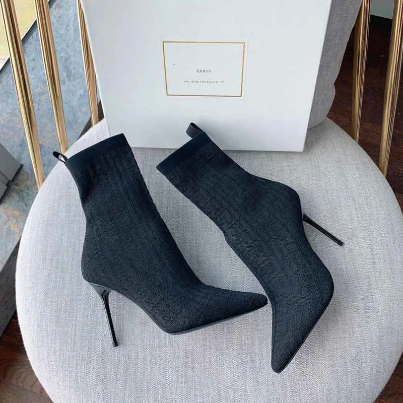 New Women High Heels Boots Pointed Toe Fabric Elastic Socks Boots Sexy Stilettos Shoes For Woman 2021 Fashion Short Boots 8-9cm
New Women High Heels Boots Pointed Toe Fabric Elastic Socks Boots Sexy Stilettos Shoes For Woman 2021 Fashion Short Boots 8-9cm