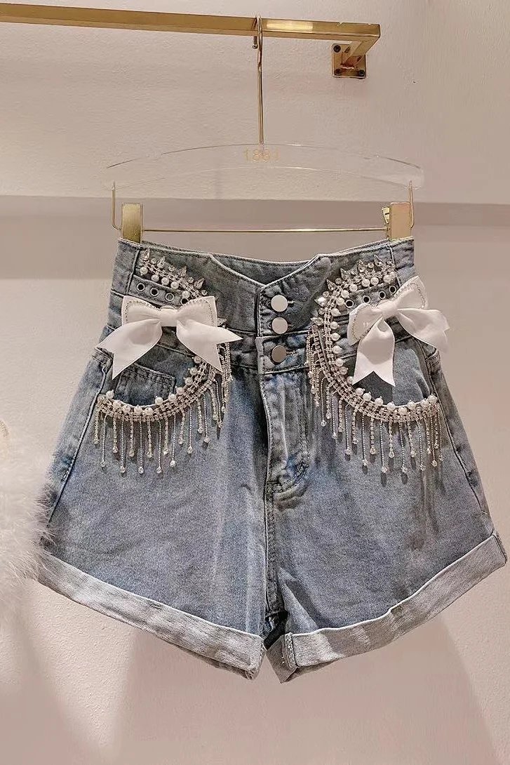 Women Summer Beaded Rhinestone Bow High Waist Blue Shorts Lady Fashion Slimming Straight Pants Denim Shorts
Women Summer Beaded Rhinestone Bow High Waist Blue Shorts Lady Fashion Slimming Straight Pants Denim Shorts