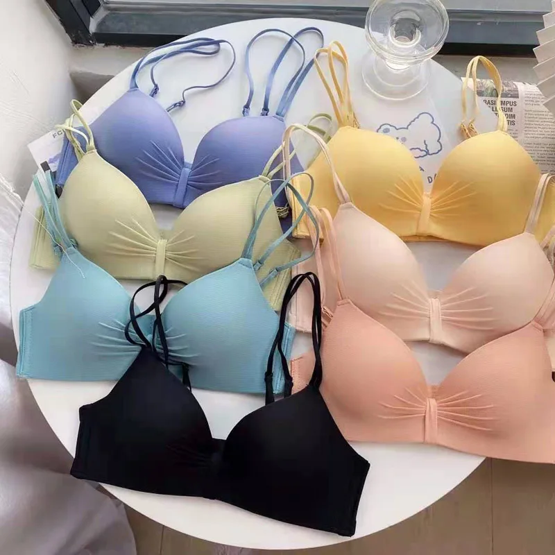 Korean version of the thin section no rims breathable candy color girls small sling bra
Korean version of the thin section no rims breathable candy color girls small sling bra