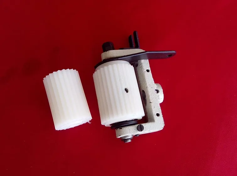 Kansai 1504P rear teeth rubber wheels 00-228 rubber teeth 28 teeth tugs sewing machine parts
Kansai 1504P rear teeth rubber wheels 00-228 rubber teeth 28 teeth tugs sewing machine parts