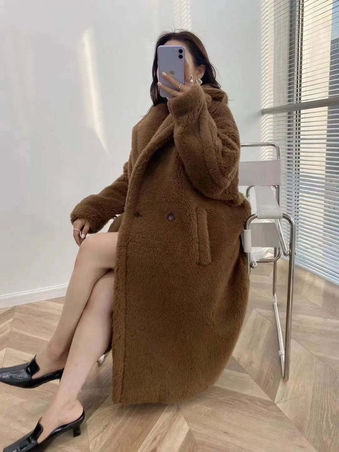 tobacco Winter Cashmere Coat Women Teddy Bear Coat Mid-length Fur Coat Women High-end Thick Warm Coat Cashmere Coat Color
tobacco Winter Cashmere Coat Women Teddy Bear Coat Mid-length Fur Coat Women High-end Thick Warm Coat Cashmere Coat Color
