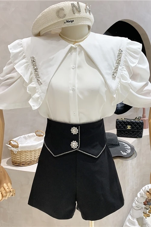 2021 Summer New Diamond Fastener Decoration Wide-Leg Pants Ladies Fashion High Waist Loose Casual Shorts for Female
2021 Summer New Diamond Fastener Decoration Wide-Leg Pants Ladies Fashion High Waist Loose Casual Shorts for Female