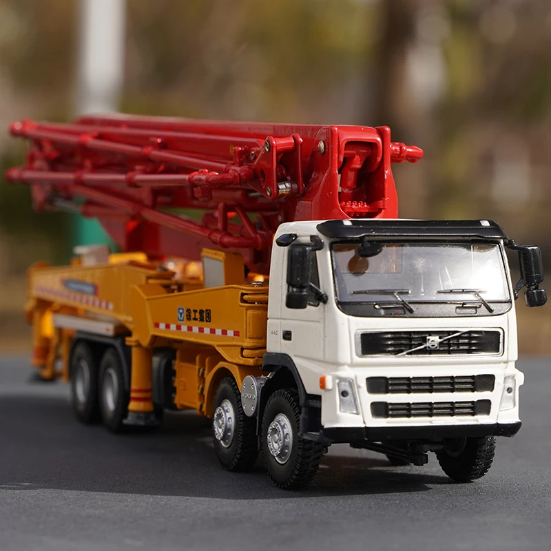 Оригинальная фабрика XCMG 1:50 HB48 литые модели грузовиков для подарка, коллекция
Оригинальная фабрика XCMG 1:50 HB48 литые модели грузовиков для подарка, коллекция