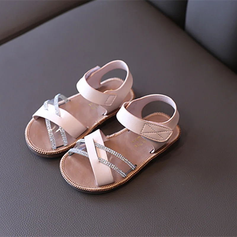 Kids Girls Baby Sandals Summer Child Shoes Fashion Soft Soled Sandals Casual Kids Princess Shoes Flat Sandals 
Kids Girls Baby Sandals Summer Child Shoes Fashion Soft Soled Sandals Casual Kids Princess Shoes Flat Sandals
