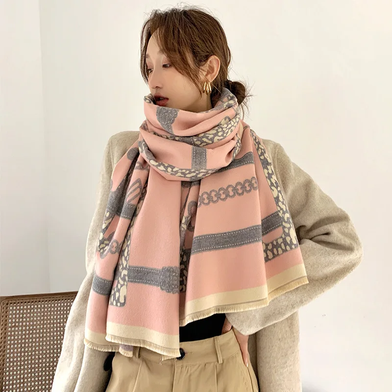 2022 Luxury Brand Leopard Print Scarf Hijab Female Winter Cashmere Thick Shawl Women Warm Scarfs Pashmina Blanke
2022 Luxury Brand Leopard Print Scarf Hijab Female Winter Cashmere Thick Shawl Women Warm Scarfs Pashmina Blanke
