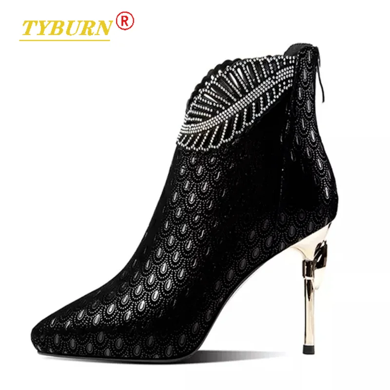 Peacock Pattern Embossed Leather Boots Woman Ankle Boots Plating Heel Rhinestone Women's Winter Shoes 2022Female Footware Blue
Peacock Pattern Embossed Leather Boots Woman Ankle Boots Plating Heel Rhinestone Women's Winter Shoes 2022Female Footware Blue