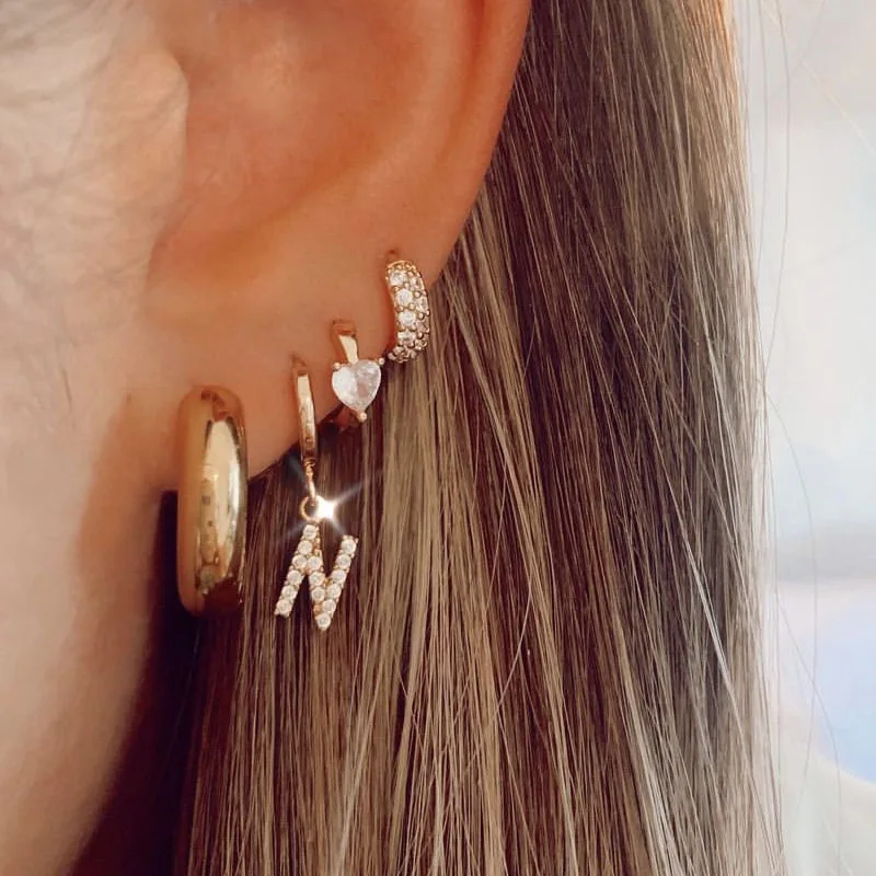 1Piece Zircon Letter Earrings for Women Girls 26 English Initial Earring Fashion 2020 Trend Earrings Creative Jewelry Gift
1Piece Zircon Letter Earrings for Women Girls 26 English Initial Earring Fashion 2020 Trend Earrings Creative Jewelry Gift