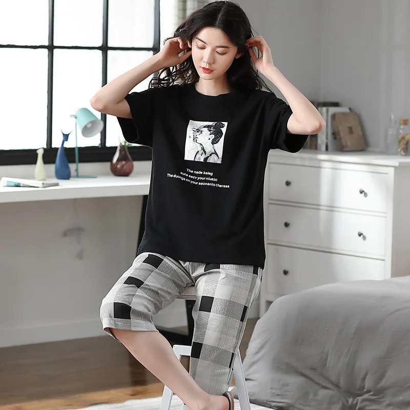 Summer Short-sleeve Cropped Trousers Pajamas Women's Cotton Thin Multi-color Home Suits Cotton Pajamas Women Sleepwear
Summer Short-sleeve Cropped Trousers Pajamas Women's Cotton Thin Multi-color Home Suits Cotton Pajamas Women Sleepwear