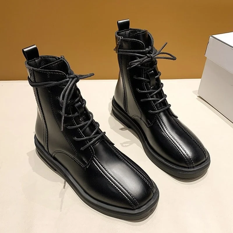 Skinny boots women's 2020 autumn winter new British style lace up handsome low heel short boots side zipper single boots
Skinny boots women's 2020 autumn winter new British style lace up handsome low heel short boots side zipper single boots