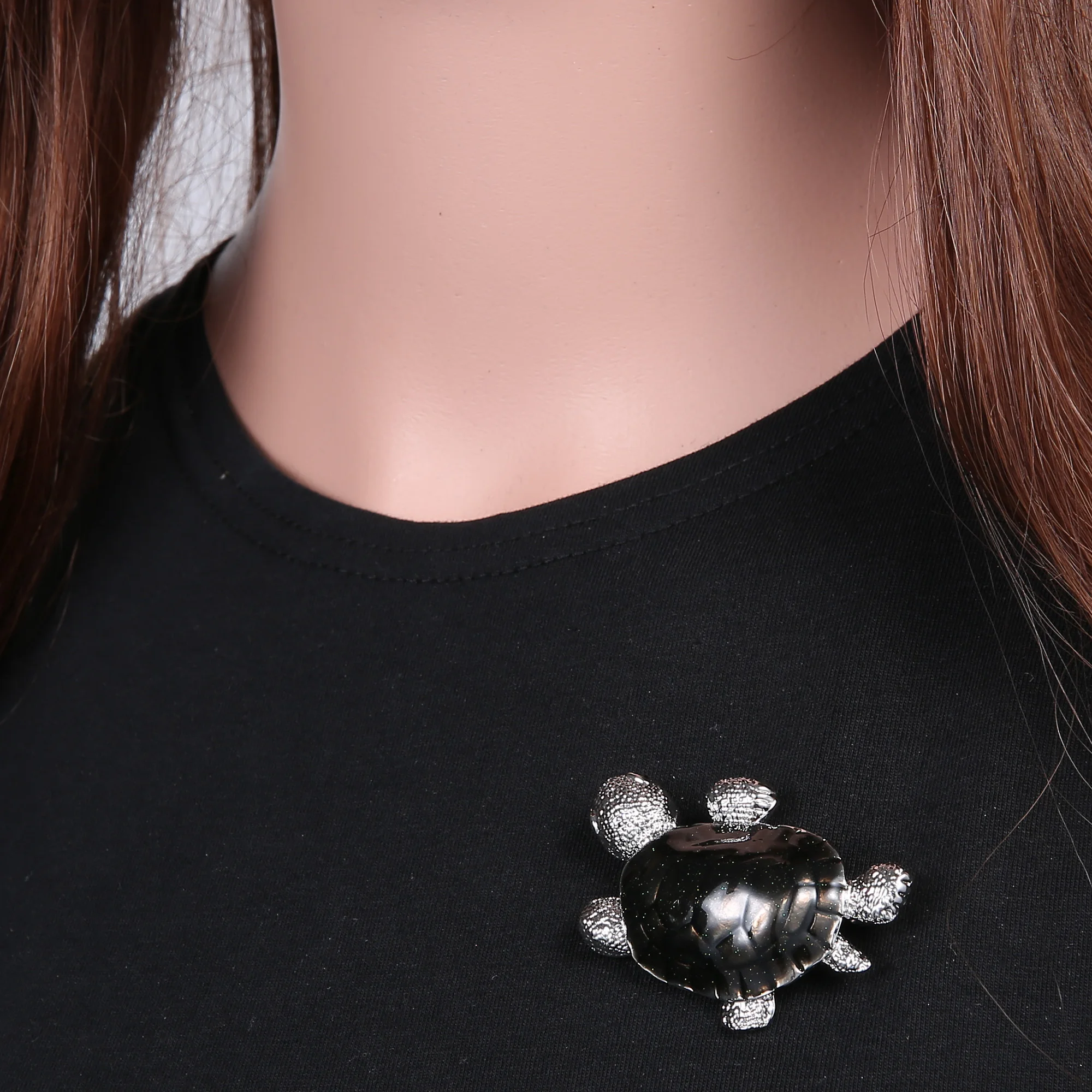 RINHOO Vintage Black Shell Turtle Brooch Pin Silver Color Metal Tortoise Brooches Kids Gift Animal Hijab Pins Bags Accessories
RINHOO Vintage Black Shell Turtle Brooch Pin Silver Color Metal Tortoise Brooches Kids Gift Animal Hijab Pins Bags Accessories