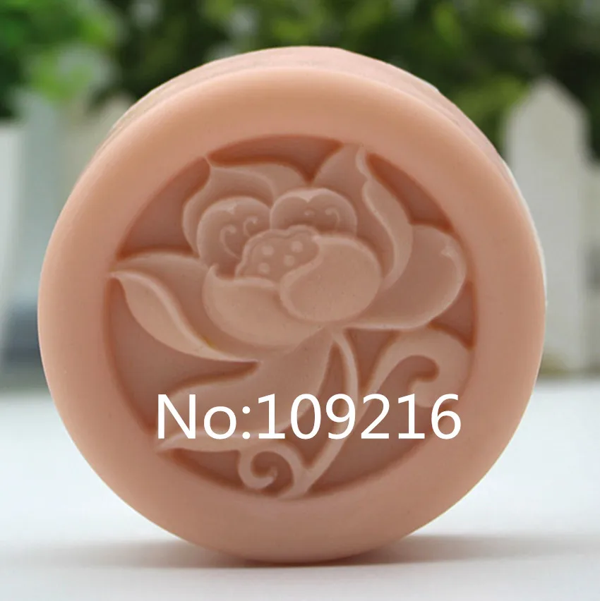 New Product!!1pcs New Style Lotus (zx374) Food Grade Silicone Handmade Soap Mold Crafts DIY Mould
New Product!!1pcs New Style Lotus (zx374) Food Grade Silicone Handmade Soap Mold Crafts DIY Mould