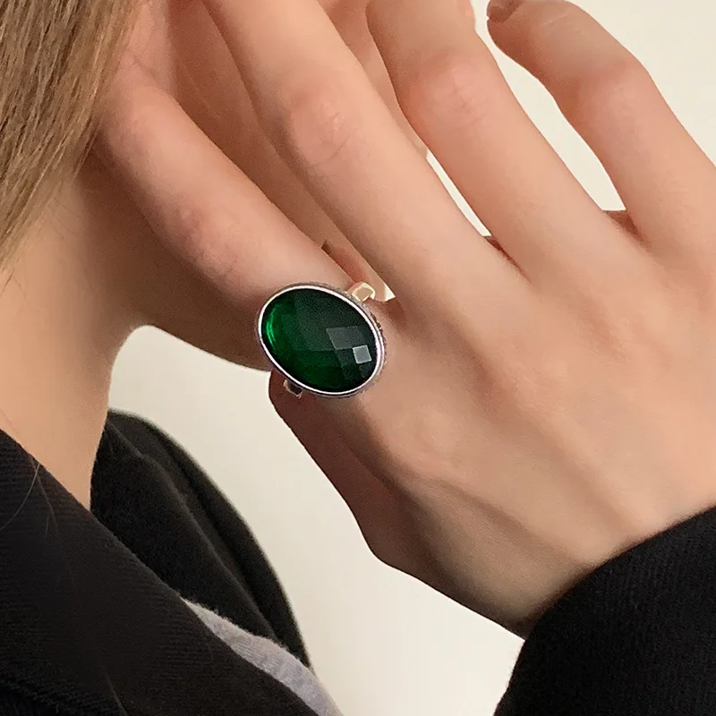 YH-ZL Vintage Green Stone 925 Sterling Silver Rings for Women Wedding Gift Luxury Daily Jewelry
YH-ZL Vintage Green Stone 925 Sterling Silver Rings for Women Wedding Gift Luxury Daily Jewelry