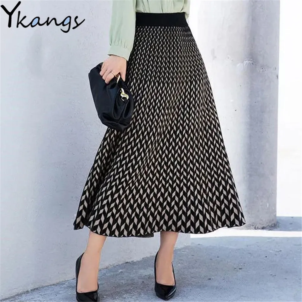 Vintage Winter Thick Knitted Long Skirt Women High-Waist Elegant Jacquard Maxi Skirt 2022 Office Ladies High Quality Warm Skirt
Vintage Winter Thick Knitted Long Skirt Women High-Waist Elegant Jacquard Maxi Skirt 2022 Office Ladies High Quality Warm Skirt