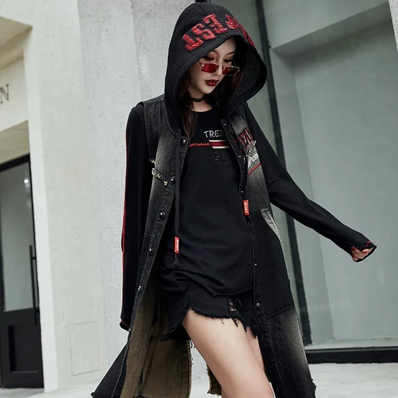 Personality Womens Sleeveless Hooded Denim Waistcoats High Street Mesh Pockets Patchwork Hole Ripped Medium Length Trench Coats
Personality Womens Sleeveless Hooded Denim Waistcoats High Street Mesh Pockets Patchwork Hole Ripped Medium Length Trench Coats