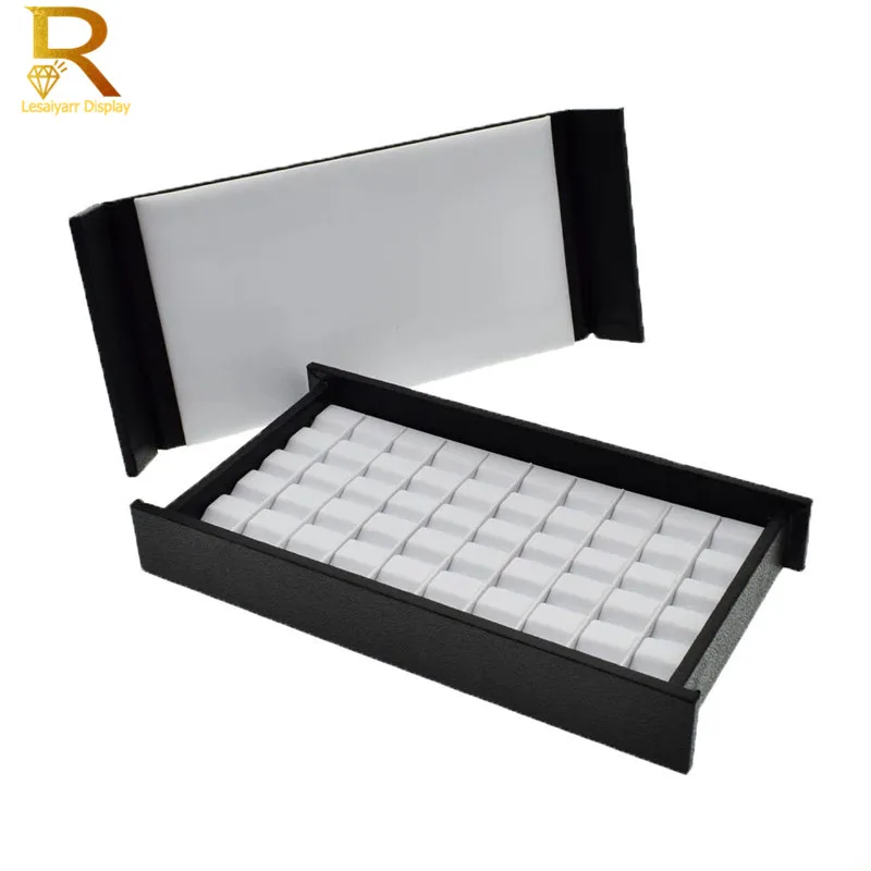 Кожаный органайзер для украшений Lesaiyarr
Кожаный органайзер для украшений Lesaiyarr