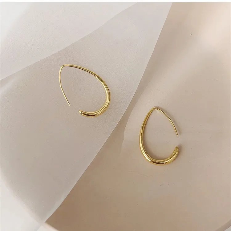 High quality customer design Fashion Women Accessories Simple Plated Gold Stainless Steel Ear Clip On Earring
High quality customer design Fashion Women Accessories Simple Plated Gold Stainless Steel Ear Clip On Earring