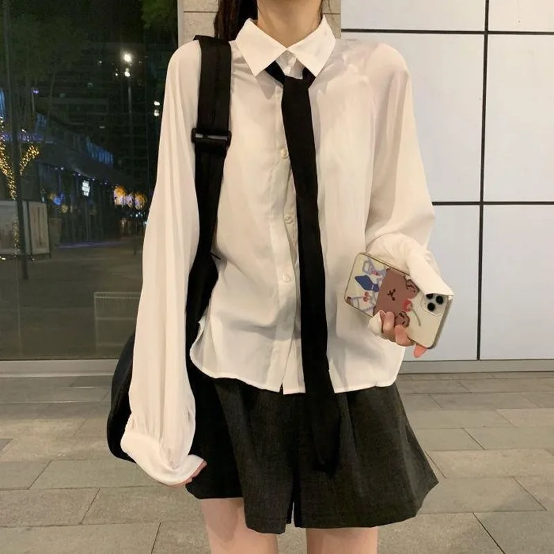 Women Sets Three Piece Outfits White Shirts with Tie Loose Soft All-match Cardigan Casual Preppy-style Students Lovely Fashion
Women Sets Three Piece Outfits White Shirts with Tie Loose Soft All-match Cardigan Casual Preppy-style Students Lovely Fashion