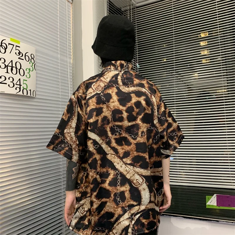 Summer new style Korean Harajuku style streetwear personality leopard print loose short-sleeved shirt
Summer new style Korean Harajuku style streetwear personality leopard print loose short-sleeved shirt