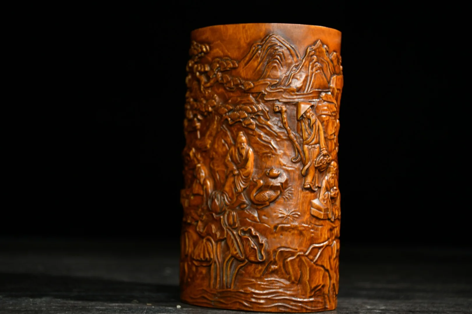 5"Tibet Temple Collectio Boxwood Old man with lotus in the mountains Pen holder penholder Yellow welcome pine pattern Pen holder
5"Tibet Temple Collectio Boxwood Old man with lotus in the mountains Pen holder penholder Yellow welcome pine pattern Pen holder