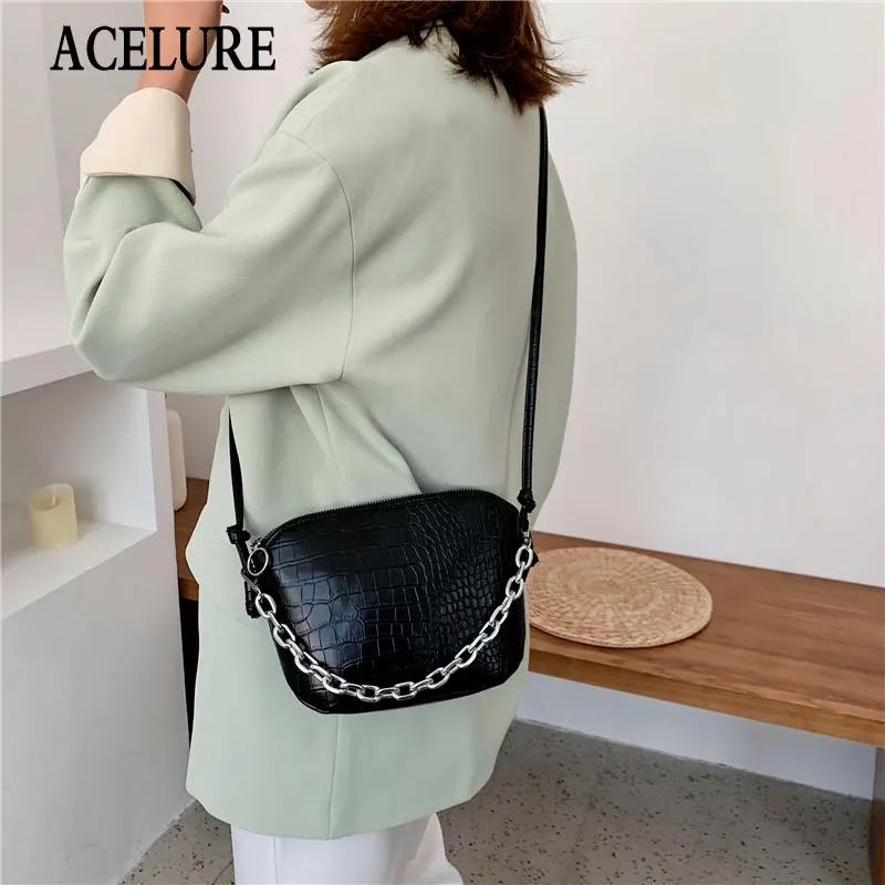 ACELURE Women All-match Shoulder Messenger Bag Alligator PU Leather Crossbody Bag Metal Chain Solid Color High Capacity Tote
ACELURE Women All-match Shoulder Messenger Bag Alligator PU Leather Crossbody Bag Metal Chain Solid Color High Capacity Tote